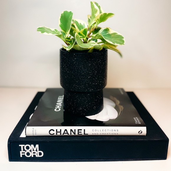 Ceramic Stone Planter Pot - Picture 2 of 3